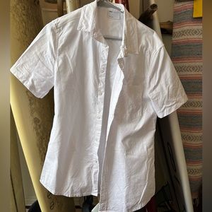 Short sleeve white button up